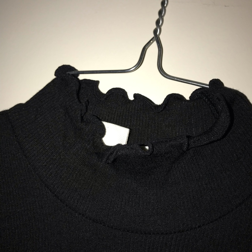 Long sleeve GAP mock neck